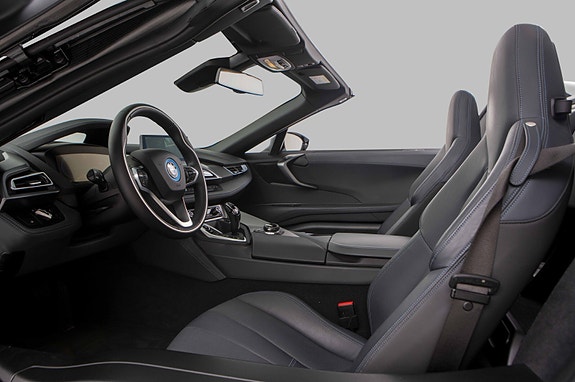 BMW i8 28 of 30