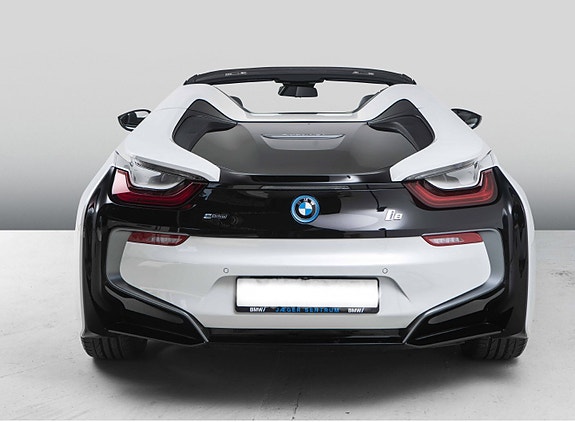 BMW i8 11 of 30