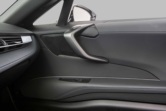 BMW i8 27 of 30