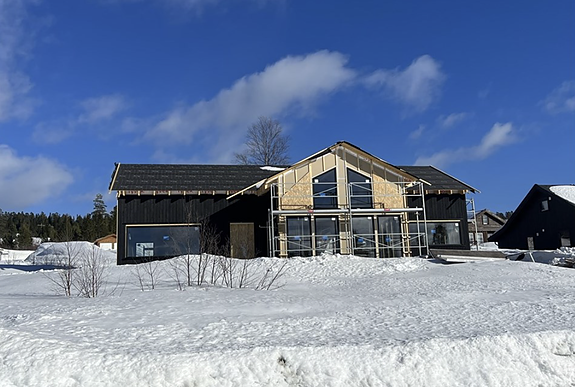 Nordvik Bolig har gleden av å presentere Badstulistikken 2 - Bildet viser hytten under oppføring