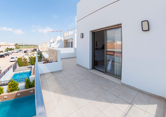 En megler med gode referanser - SPANIA1.no