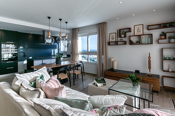 En megler med gode referanser - SPANIA1.no