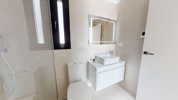 En megler med gode referanser - SPANIA1.no