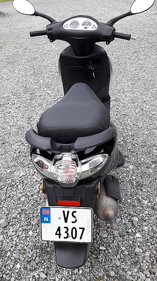 Piaggio Fly 4 of 8
