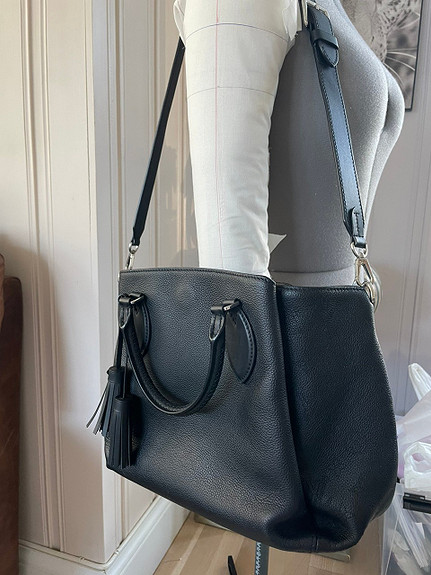 Louis Vuitton, Bags, Louis Vuitton Haumea Handbag
