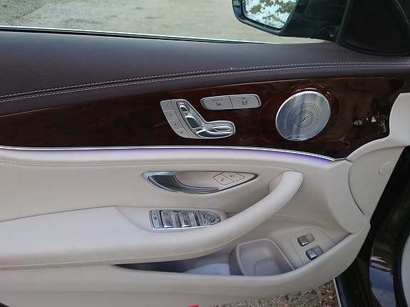 Mercedes-Benz E350 e 7 of 20