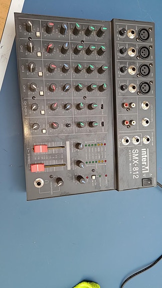 Product image 1 of 2