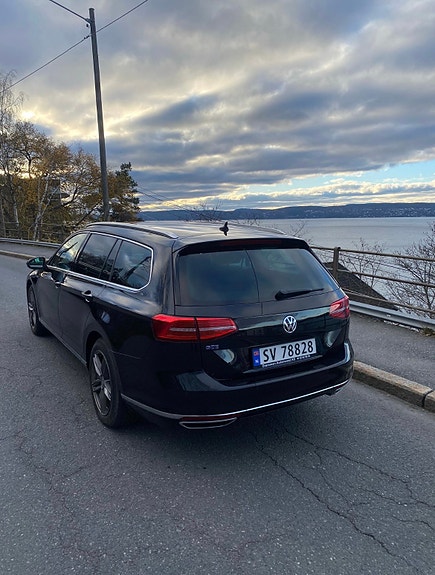 Volkswagen Passat 3 of 10