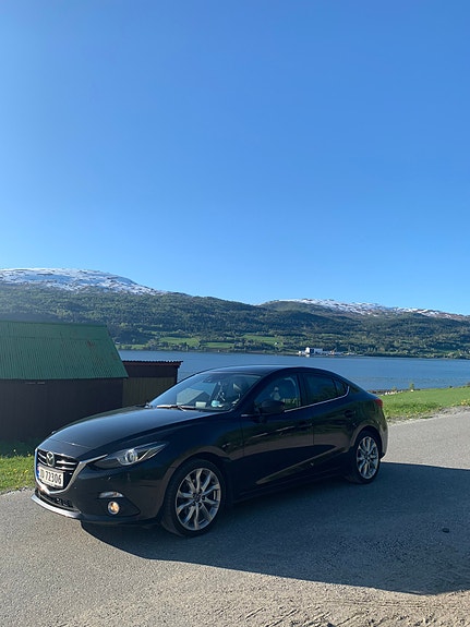 Mazda 3 9 of 12