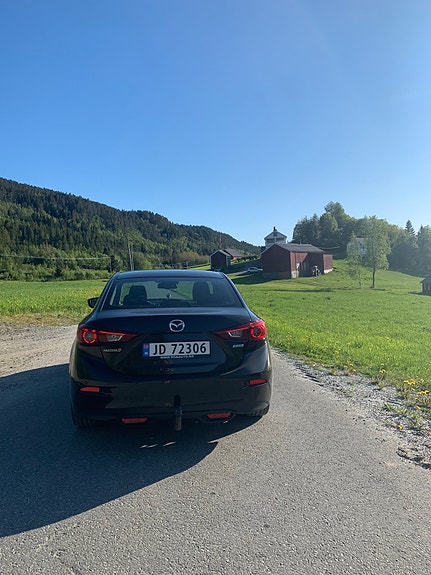 Mazda 3 8 of 12