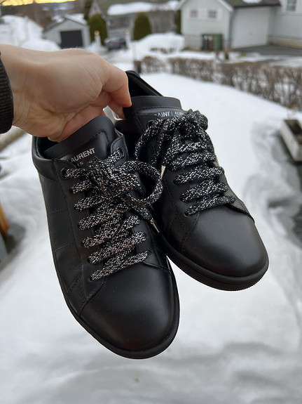 Saint laurent lips sneakers shop