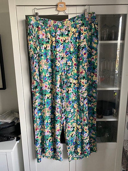 Product image 1 of 8