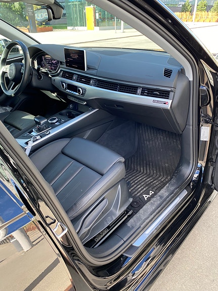 Audi A4 16 of 30