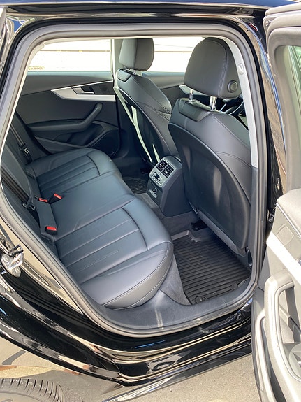 Audi A4 19 of 30