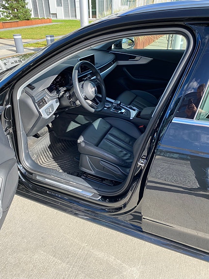 Audi A4 23 of 30