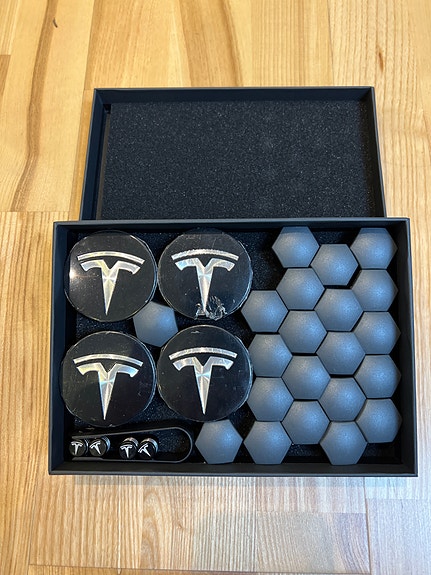 Product image 1 of 2