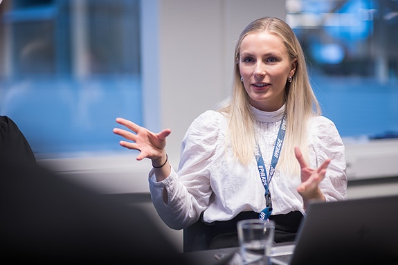 Eirin - Selger og potensiell kollega
