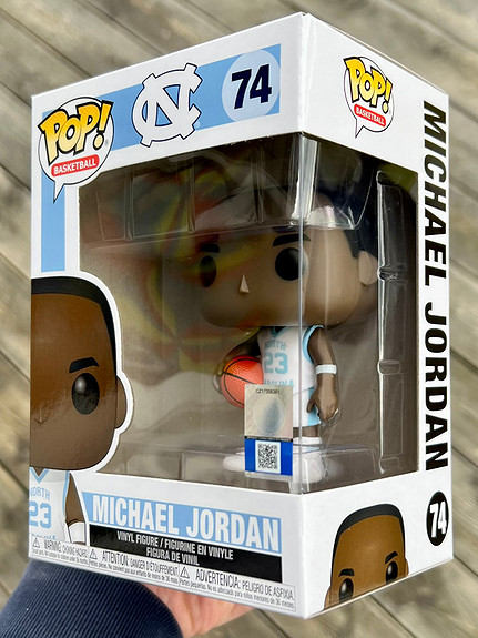  NBA Pop! Vinyl Figure Michael Jordan (UNC White) [74