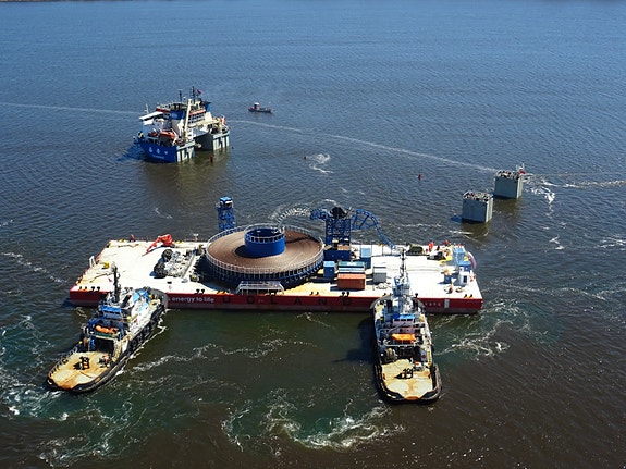 Float off of our barge UR141
