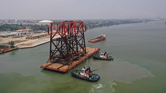 Our Mexican based barge UR95 transporting jackets for the Gulf of Mexico
