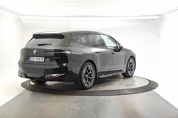 BMW iX 6 of 30