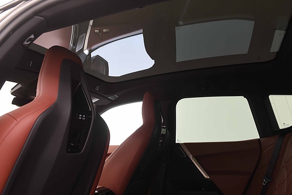 BMW iX 22 of 30