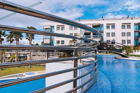 En megler med gode referanser - SPANIA1.no