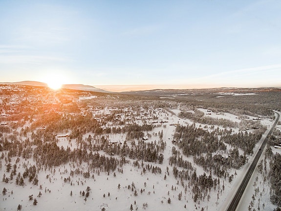 Heimdal Eiendomsmegling AS ønsker deg velkommen til Håneset hyttefelt - Ingen klausul fra utbygger - altså fritt valg av hyttetype og leverandør.