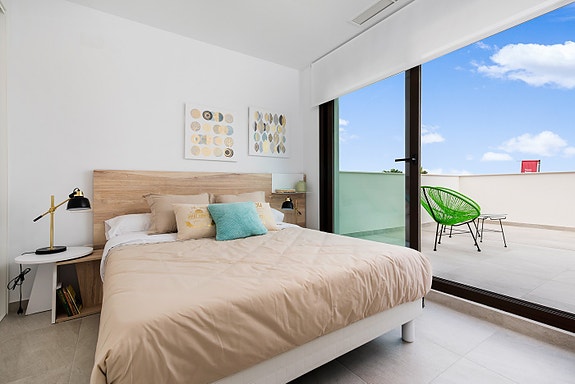 En megler med gode referanser - SPANIA1.no