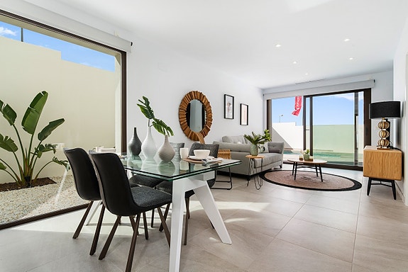 En megler med gode referanser - SPANIA1.no