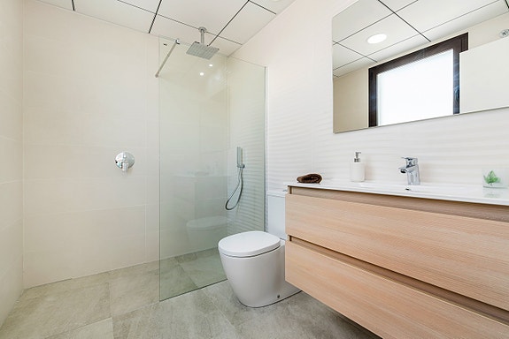 En megler med gode referanser - SPANIA1.no