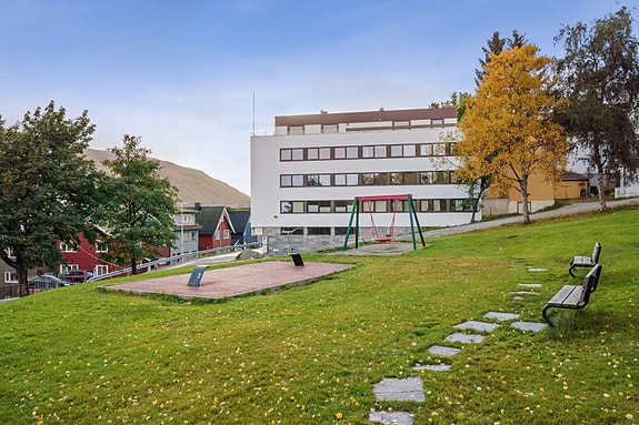 Velkommen til Parkgata 14- En sjarmerende og urban studioleilighet midt i hjertet av Tromsø - Fin utsikt mot Kongsparken