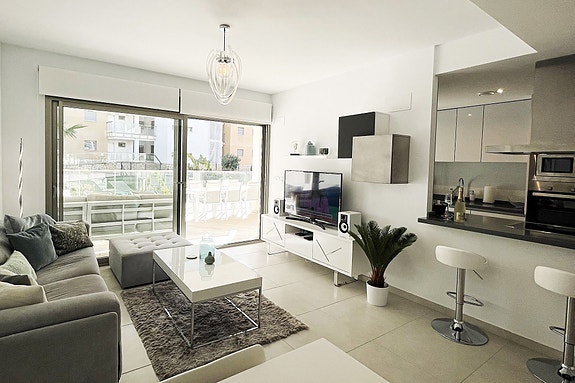 En megler med gode referanser - SPANIA1.no