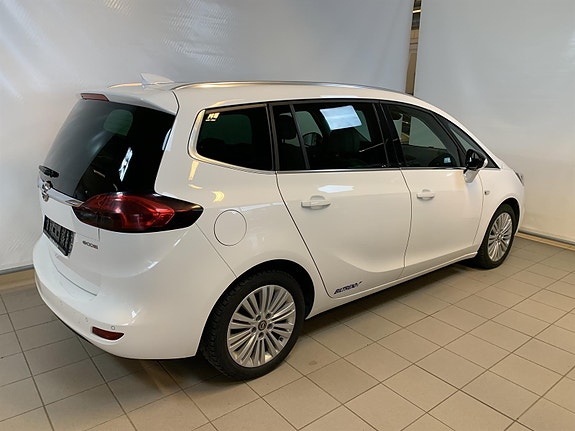 Opel Zafira Tourer 6 of 24