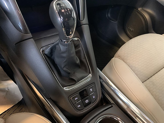 Opel Zafira Tourer 20 of 24