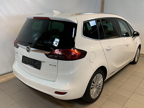 Opel Zafira Tourer 4 of 5
