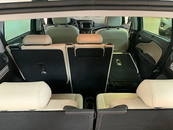 Opel Zafira Tourer 17 of 24