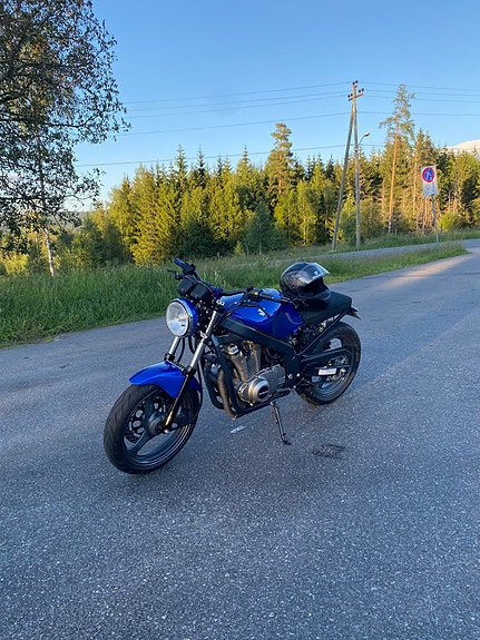 Suzuki Suzuki Gs 500 E 2 of 5