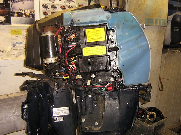 evinrude e tec 40 hk 06 mod 3 of 19