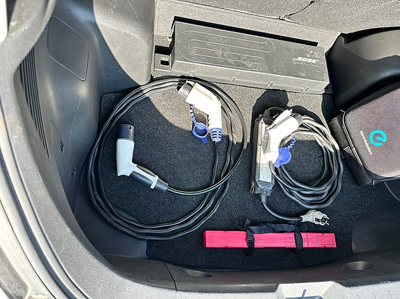 Nissan Leaf 15 of 15