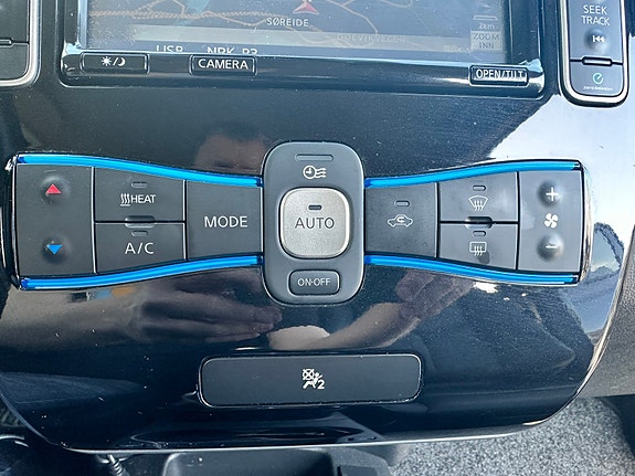 Nissan Leaf 10 of 15