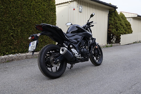 Yamaha MT-03 4 of 8