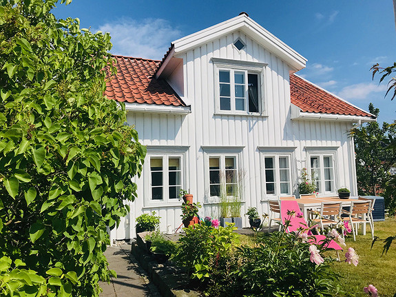 Risør: Sjarmerende skipperhus med solrik hage
