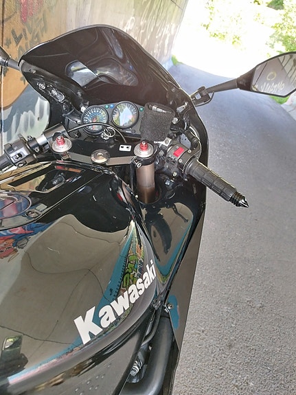 Kawasaki Zxr12r 4 of 12