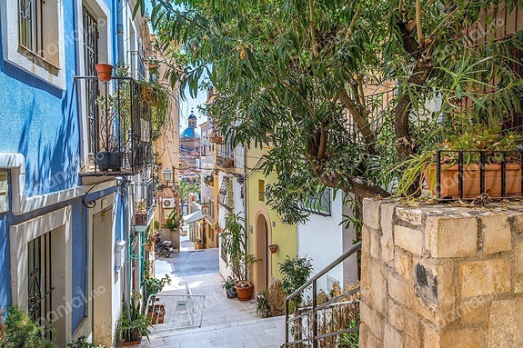 En megler med gode referanser -  SPANIA1.no