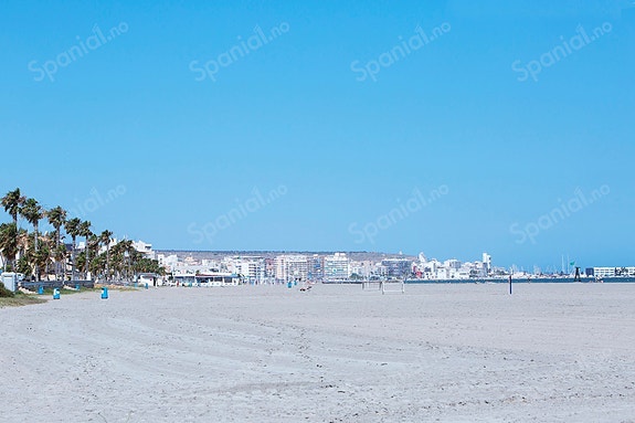 En megler med gode referanser - SPANIA1.no