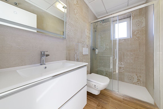 En megler med gode referanser - SPANIA1.no