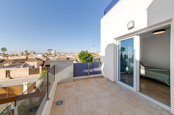 En megler med gode referanser - SPANIA1.no