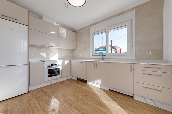 En megler med gode referanser - SPANIA1.no