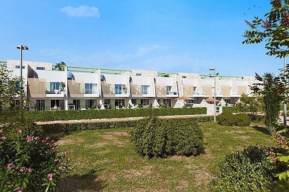 En megler med gode referanser - SPANIA1.no